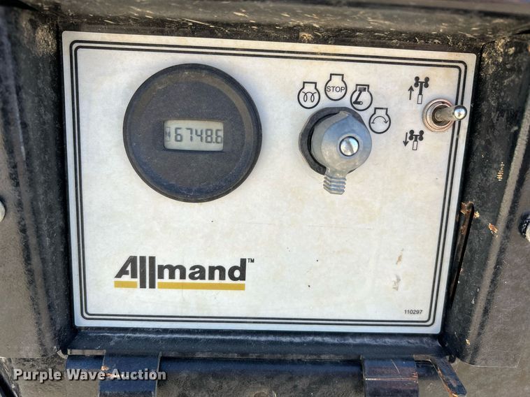 image for item NQ9928 (3) light plants