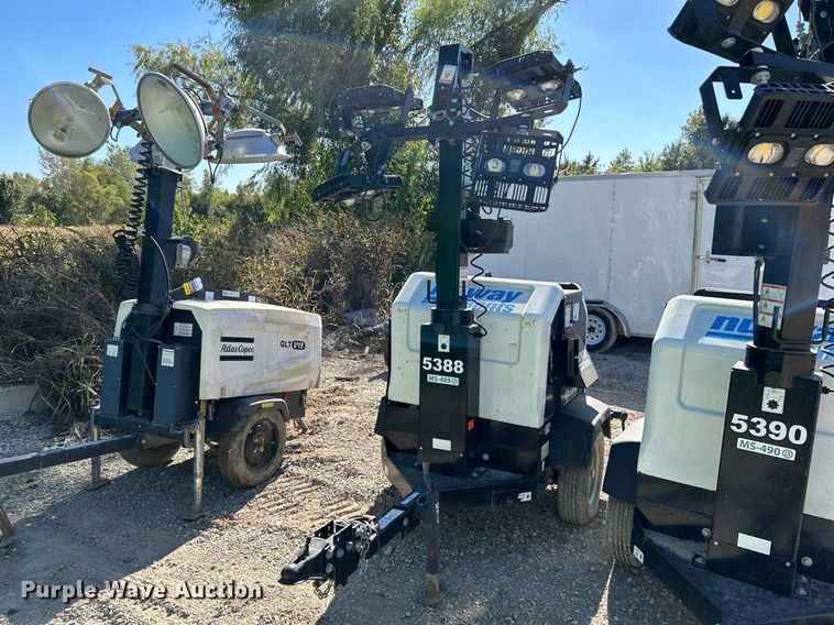 image for item NQ9928 (3) light plants