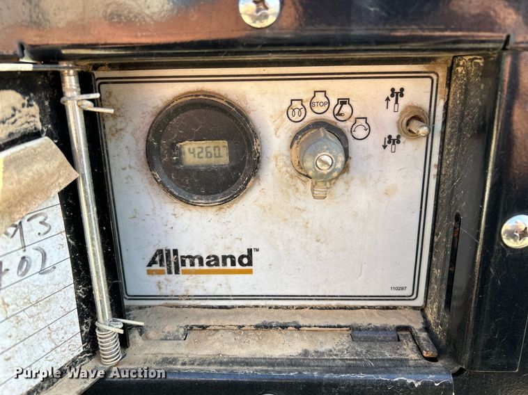 image for item NQ9928 (3) light plants