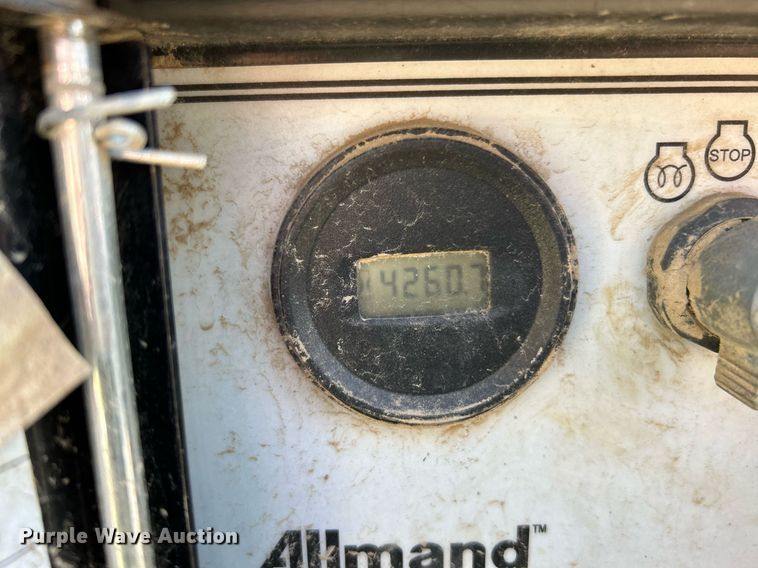 image for item NQ9928 (3) light plants