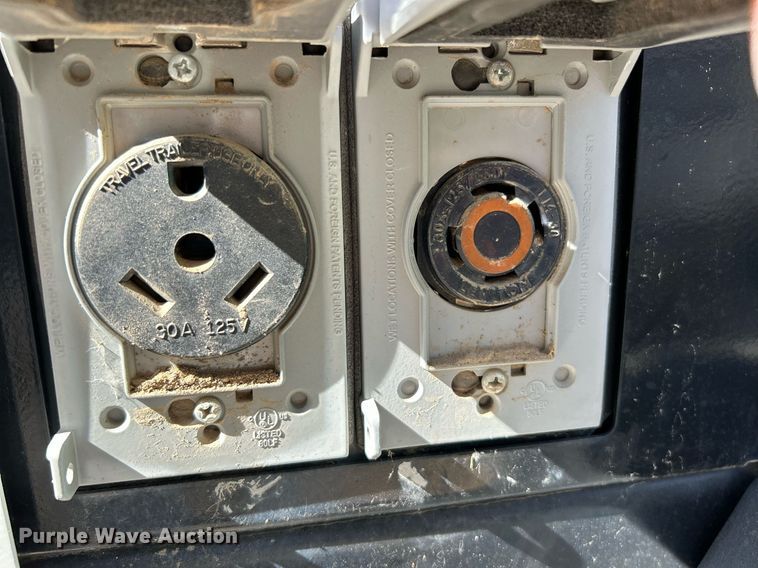 image for item NQ9928 (3) light plants