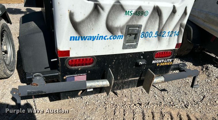 image for item NQ9928 (3) light plants