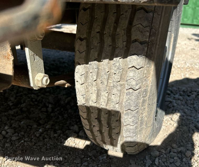 image for item NQ9928 (3) light plants