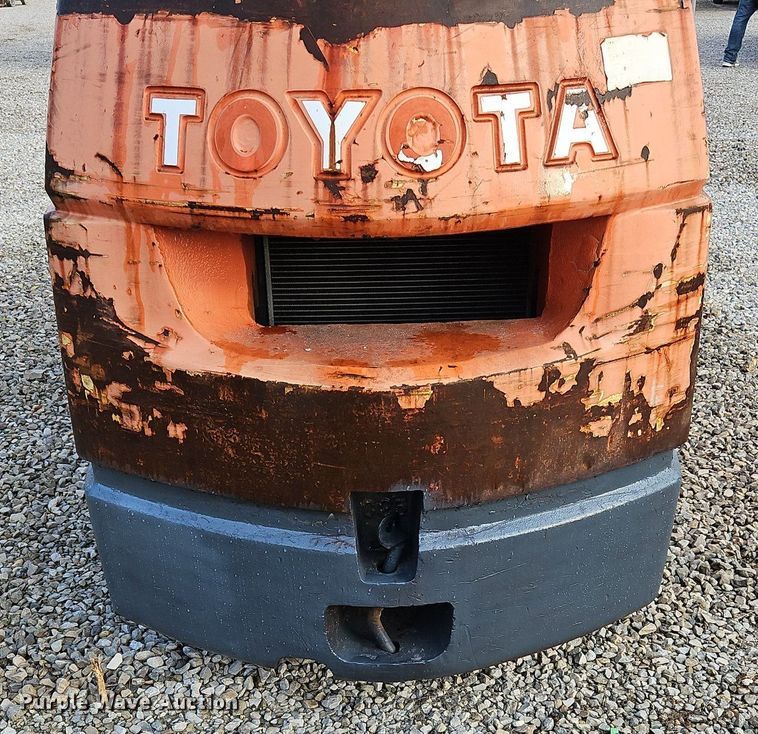 image for item NQ9932 Toyota 7FGCU25  forklift