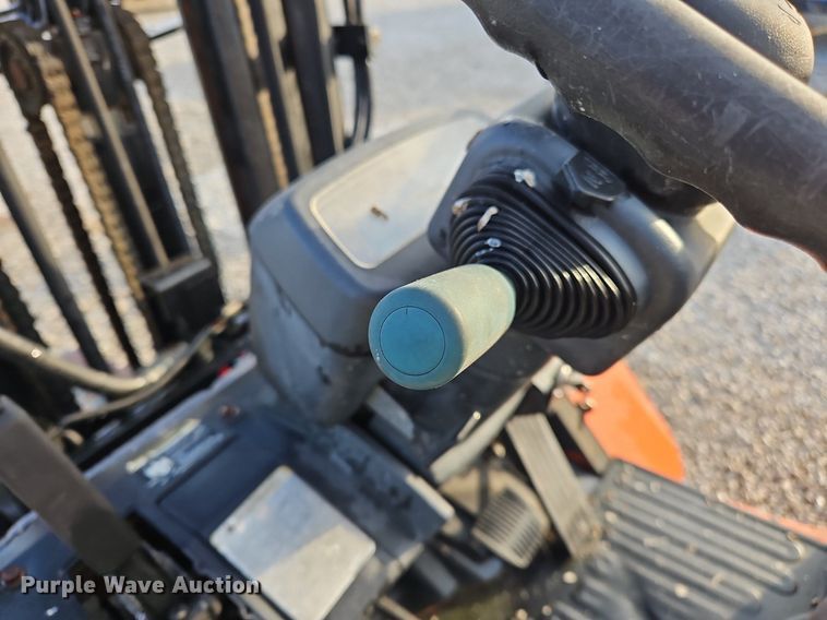 image for item NQ9932 Toyota 7FGCU25  forklift