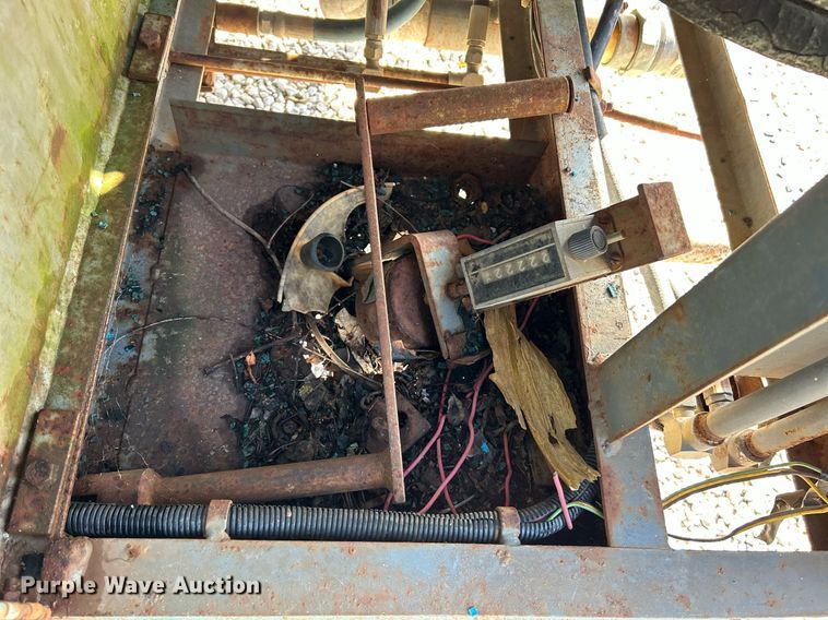 image for item NQ9935 1993 Sreco Flexible HV2060TR/L  sewer jetter trailer