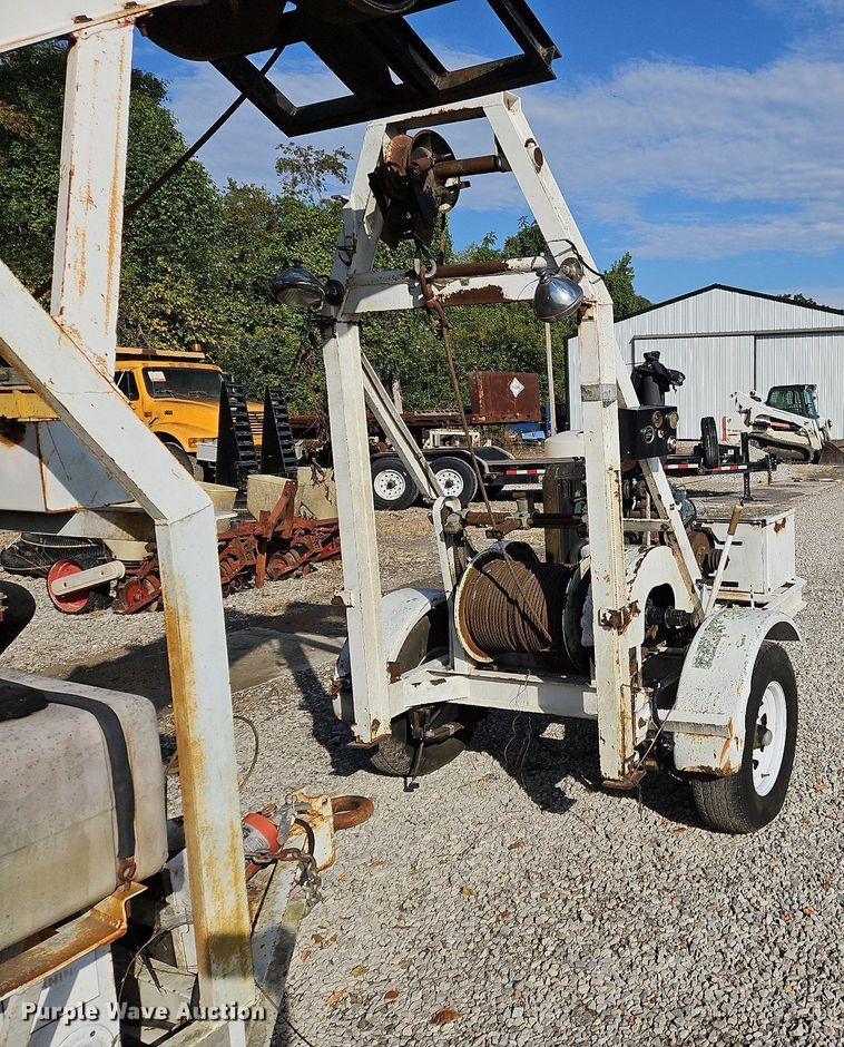 image for item NQ9936 (2) Sreco Flexible pull-in bucket machines