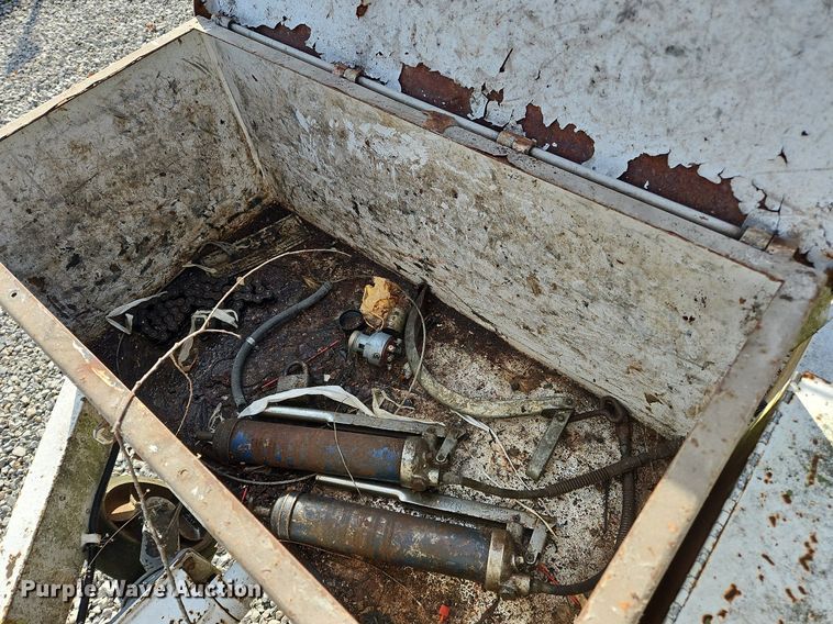 image for item NQ9936 (2) Sreco Flexible pull-in bucket machines