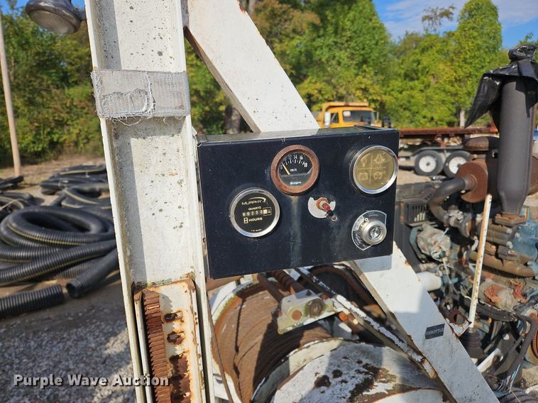 image for item NQ9936 (2) Sreco Flexible pull-in bucket machines