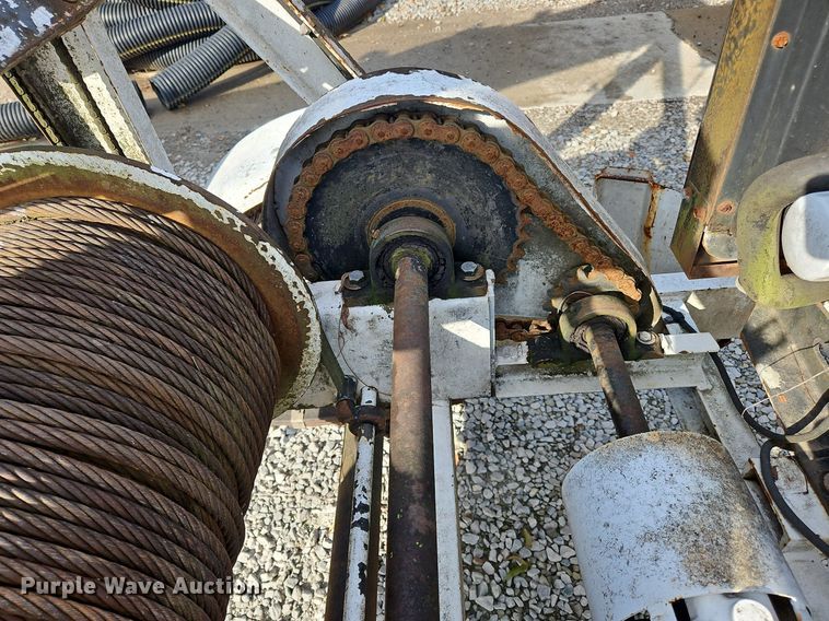 image for item NQ9936 (2) Sreco Flexible pull-in bucket machines