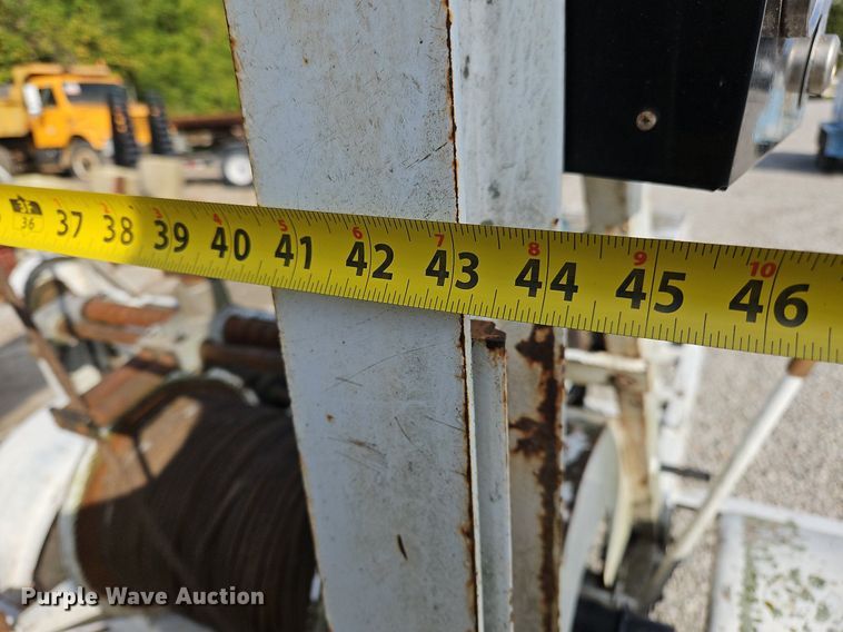 image for item NQ9936 (2) Sreco Flexible pull-in bucket machines