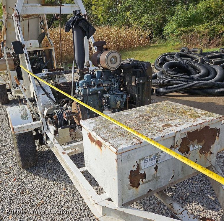 image for item NQ9936 (2) Sreco Flexible pull-in bucket machines