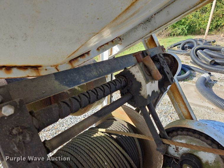 image for item NQ9936 (2) Sreco Flexible pull-in bucket machines