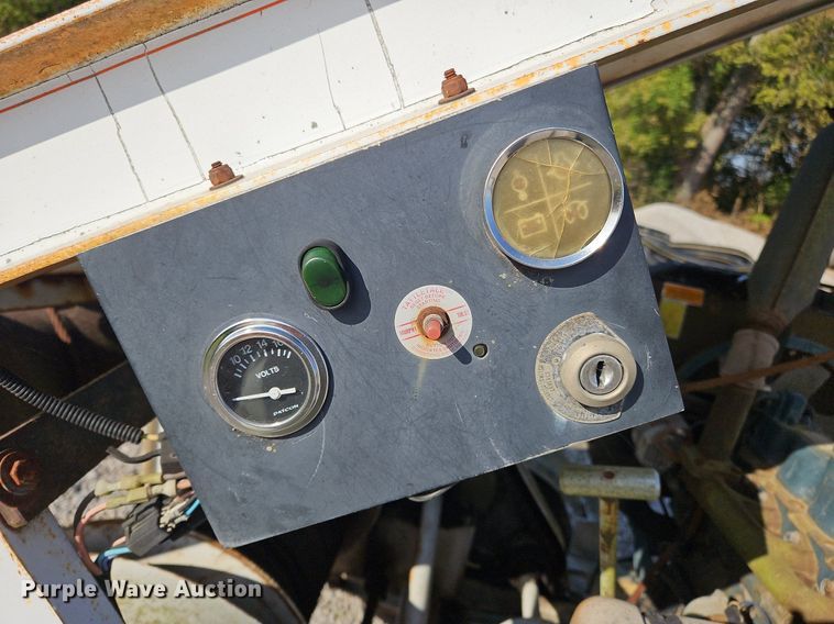 image for item NQ9936 (2) Sreco Flexible pull-in bucket machines