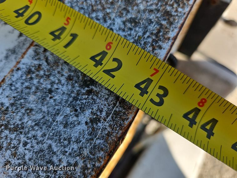 image for item NQ9936 (2) Sreco Flexible pull-in bucket machines