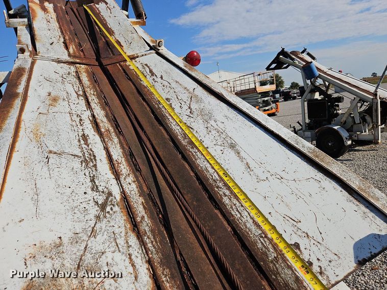 image for item NQ9936 (2) Sreco Flexible pull-in bucket machines