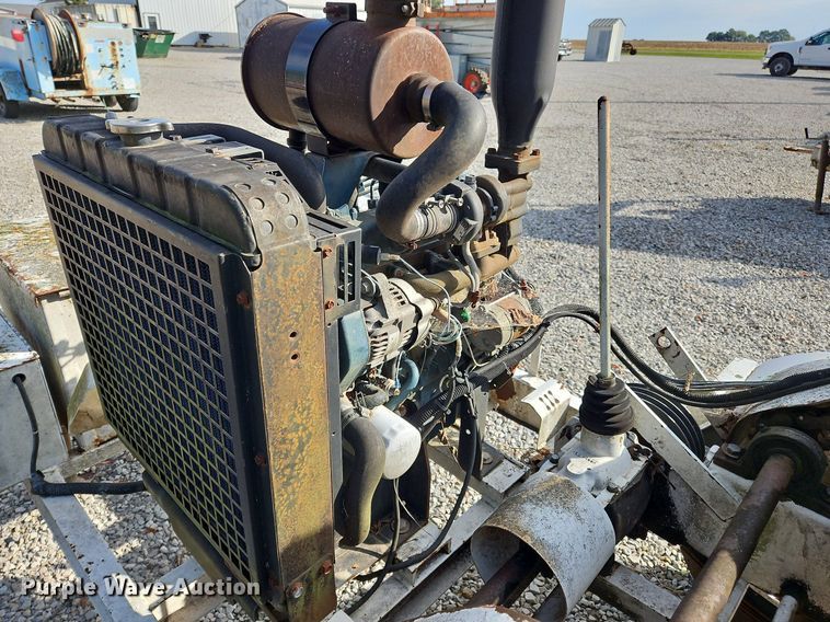 image for item NQ9936 (2) Sreco Flexible pull-in bucket machines