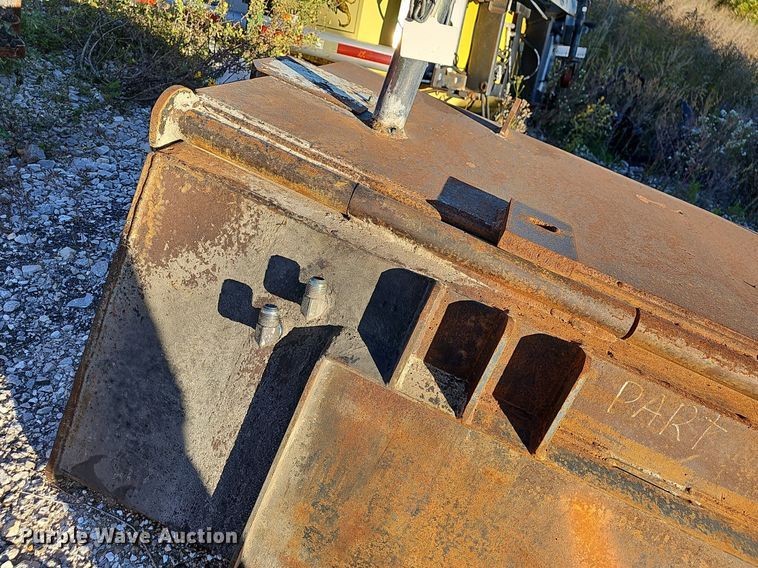 image for item NT9996 Skid steer broom