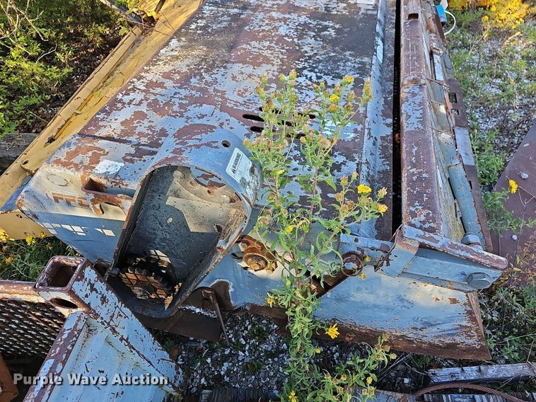 image for item NT9998 2002 FFC LAF3576 skid steer landscape rake