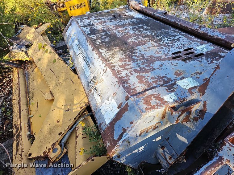 image for item NT9998 2002 FFC LAF3576 skid steer landscape rake