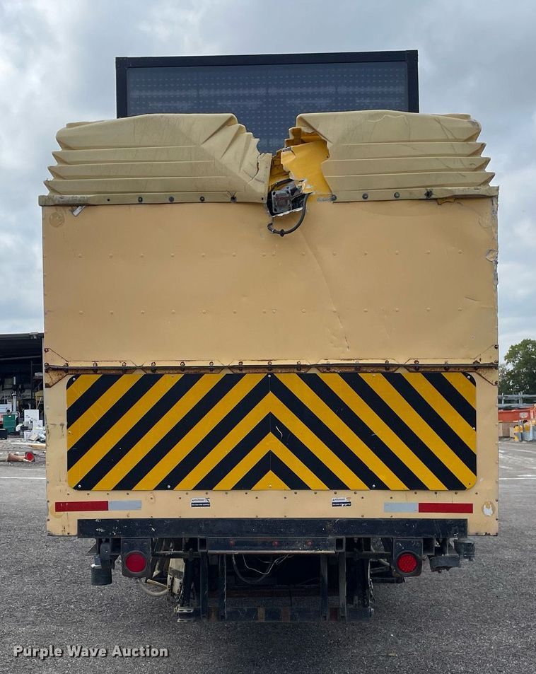 image for item NX9871 1998 Chevrolet T8500  paint striper truck