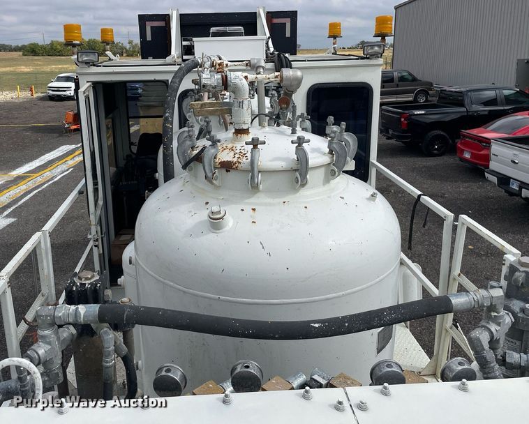 image for item NX9871 1998 Chevrolet T8500  paint striper truck