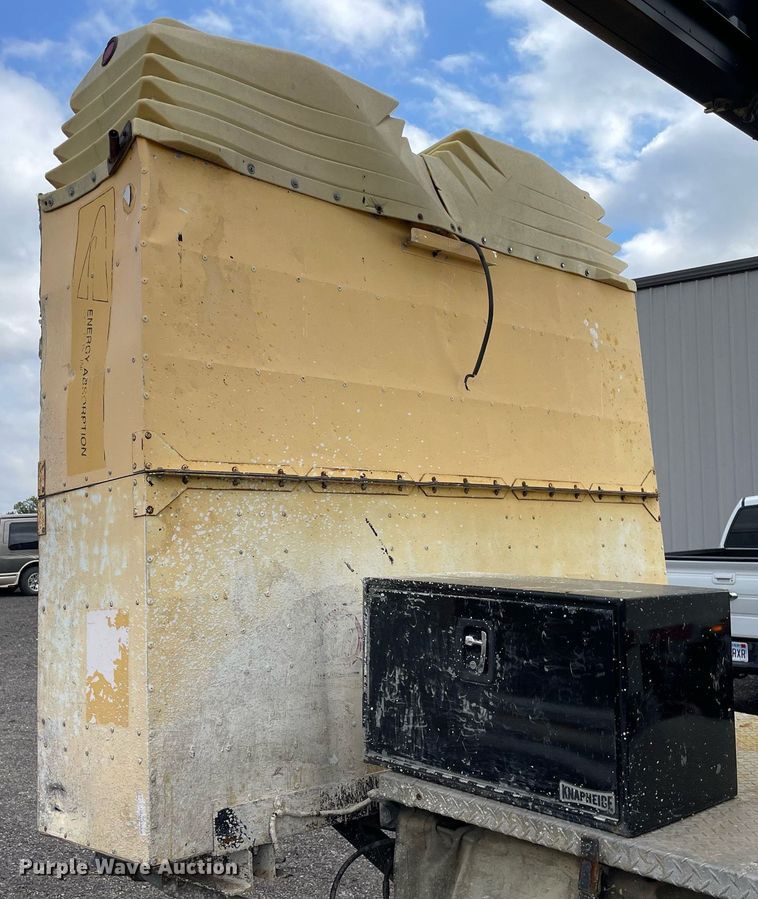 image for item NX9871 1998 Chevrolet T8500  paint striper truck