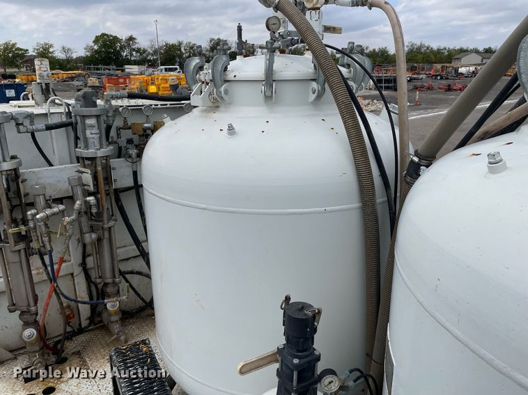 image for item NX9871 1998 Chevrolet T8500  paint striper truck