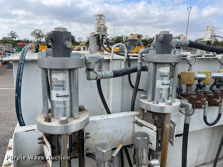 image for item NX9871 1998 Chevrolet T8500  paint striper truck