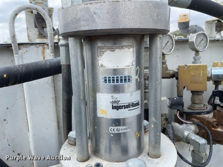 image for item NX9871 1998 Chevrolet T8500  paint striper truck