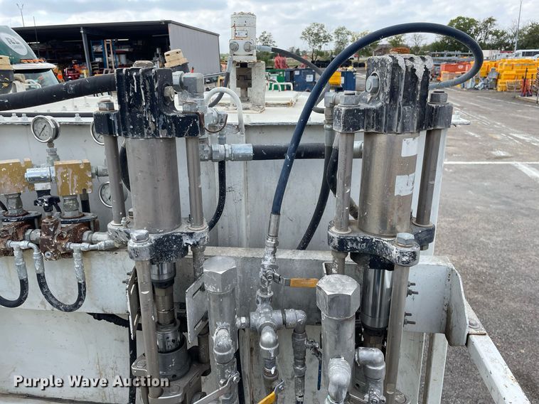 image for item NX9871 1998 Chevrolet T8500  paint striper truck