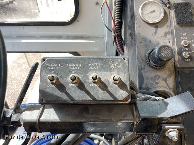 image for item NX9871 1998 Chevrolet T8500  paint striper truck