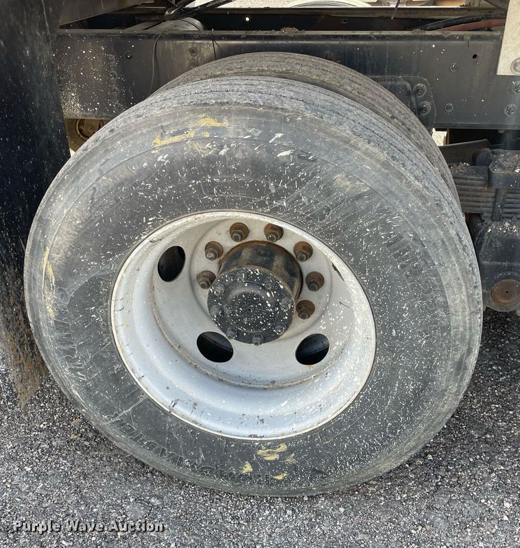 image for item NX9871 1998 Chevrolet T8500  paint striper truck