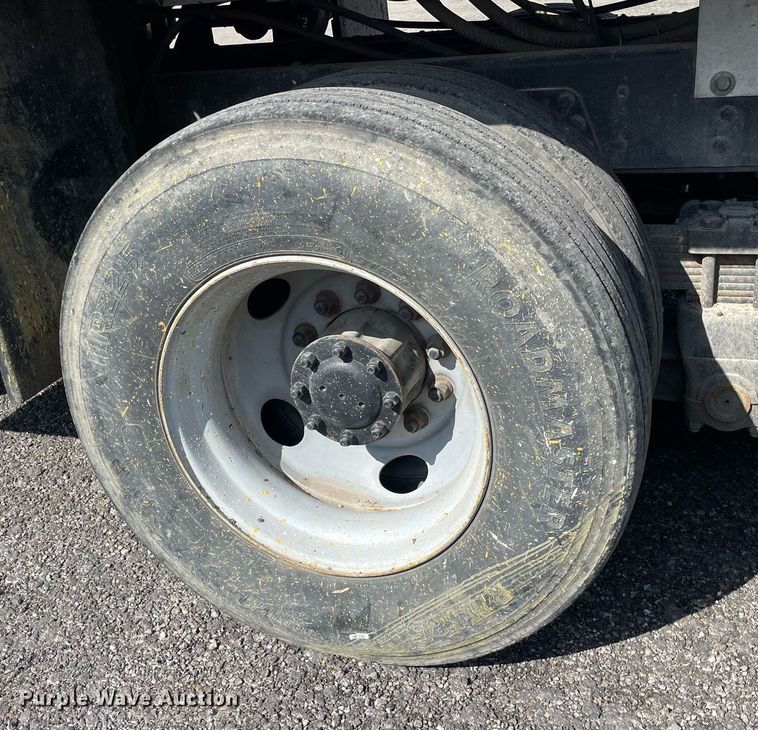 image for item NX9871 1998 Chevrolet T8500  paint striper truck