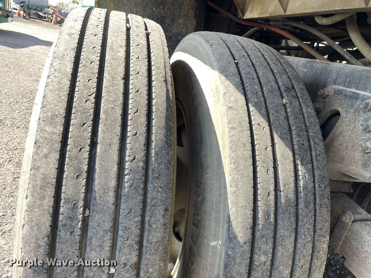 image for item NX9871 1998 Chevrolet T8500  paint striper truck