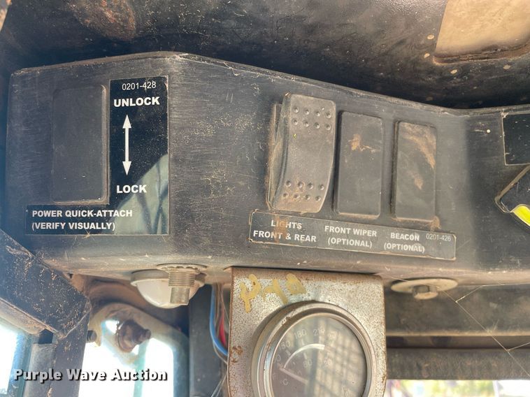 image for item NX9883 ASV RC100  tracked skid steer loader