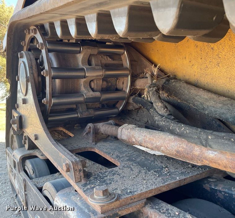 image for item NX9883 ASV RC100  tracked skid steer loader