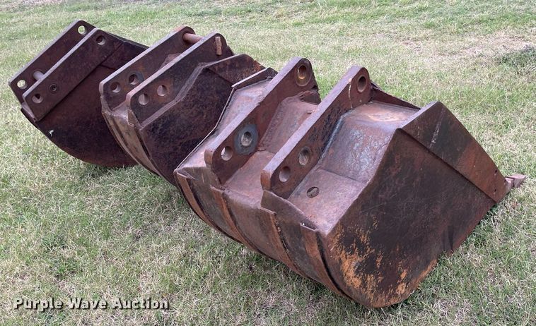 image for item NX9896 Excavator attachments