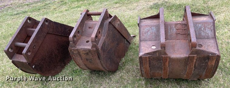 image for item NX9896 Excavator attachments