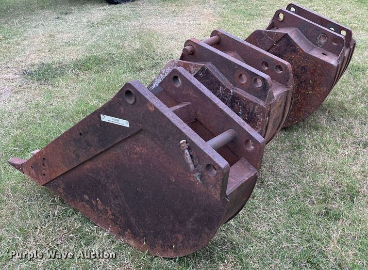 image for item NX9896 Excavator attachments