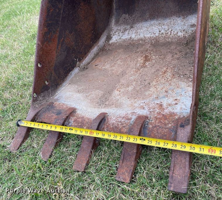 image for item NX9896 Excavator attachments