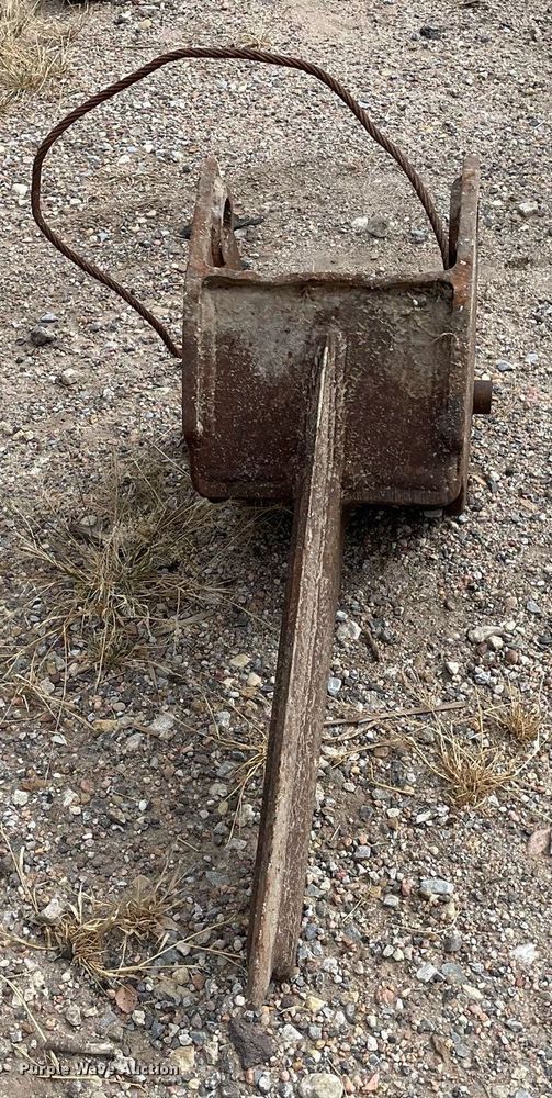 image for item NX9896 Excavator attachments