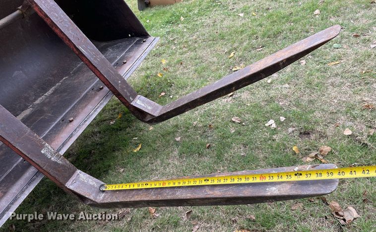 image for item NX9898 New Holland 555E  backhoe