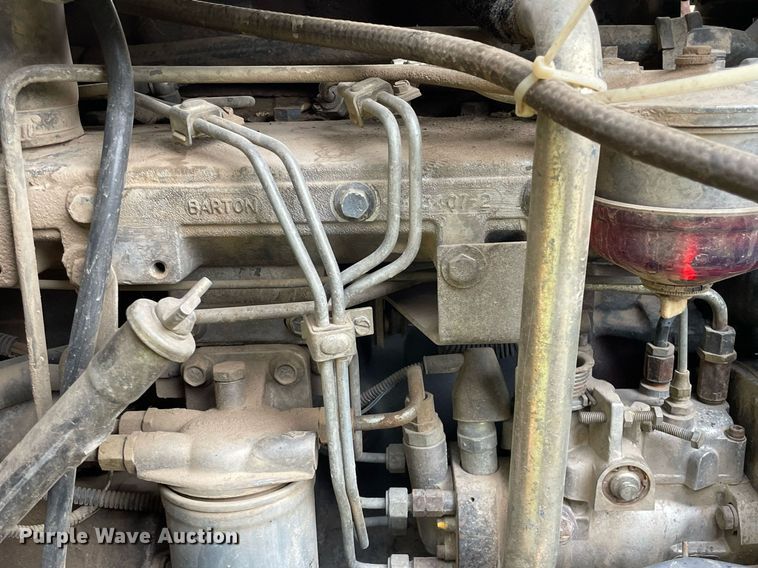 image for item NX9898 New Holland 555E  backhoe