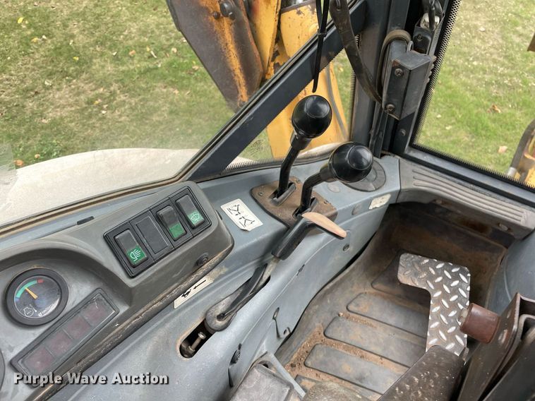 image for item NX9898 New Holland 555E  backhoe