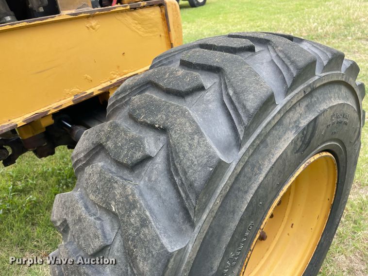 image for item NX9898 New Holland 555E  backhoe