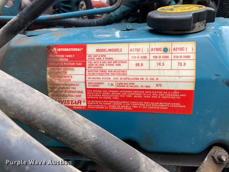 image for item NX9899 1996 International 4700  dump truck