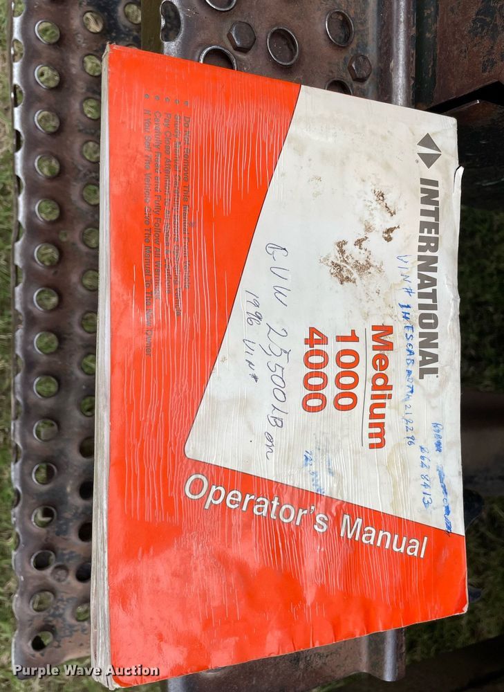 image for item NX9899 1996 International 4700  dump truck