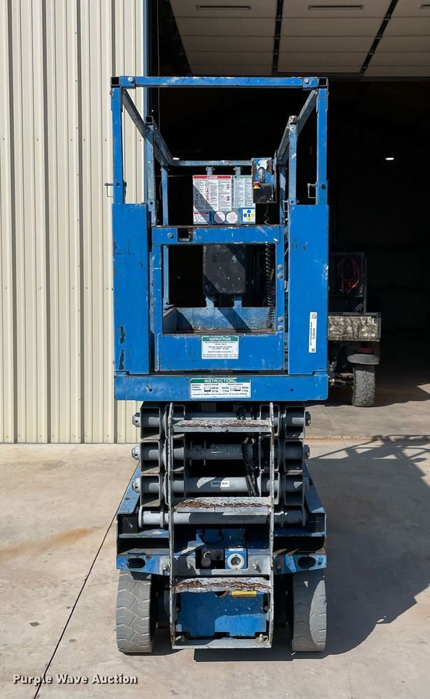 image for item NY9972 2014 Genie GS-2632  scissor lift
