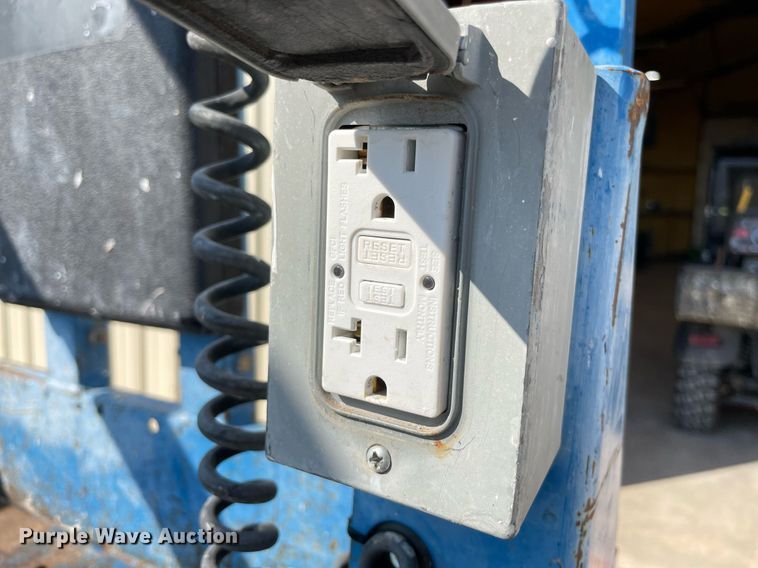 image for item NY9972 2014 Genie GS-2632  scissor lift